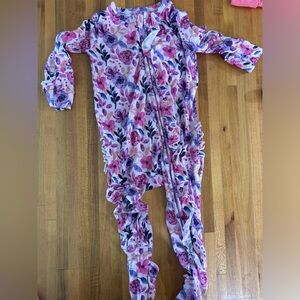 Gigi and Max bamboo floral zippy pajamas. Size 12-18 months.